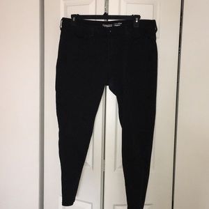 Black Skinny Jeans